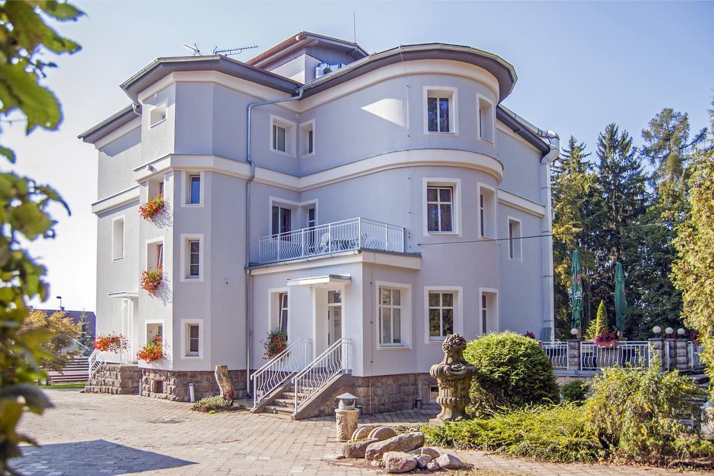 Studenec 特拉登伯格旅馆酒店 外观 照片