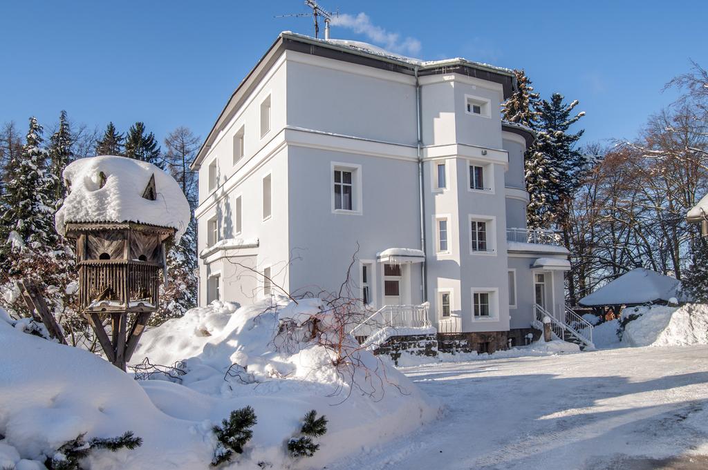 Studenec 特拉登伯格旅馆酒店 外观 照片